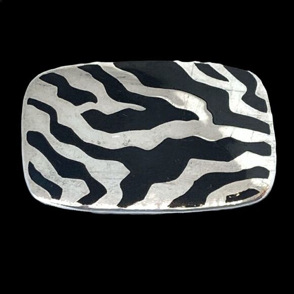 Mid century Meka Denmark sterling silver black enamel zebra design pin - Picture 2 of 9